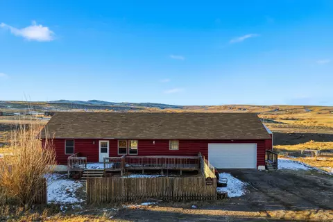 5352 Saddlestring Rd, Casper, WY 82604