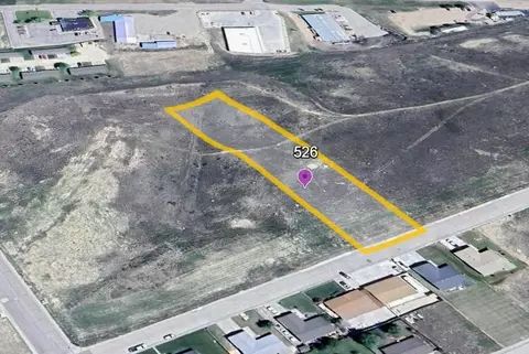 526 Emigrant Dr, Glenrock, WY 82637