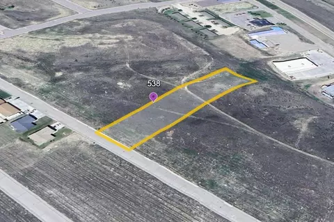 538 Emigrant Dr, Glenrock, WY 82637