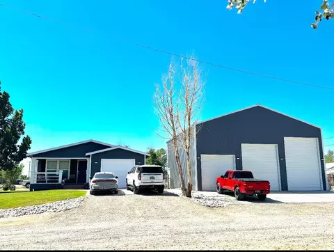 515 Oak St, Shoshoni, WY 82649