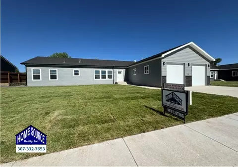 625 Cottonwood Ln, Lander, WY 82520