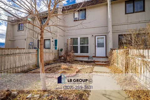 2244 E 8th St, Casper, WY 82609