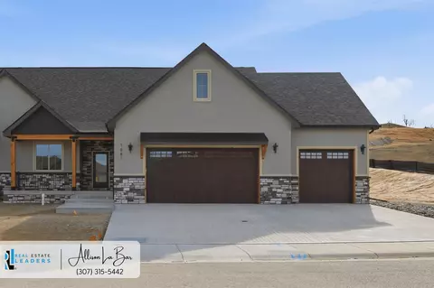 1661 Pinyon Pkwy, Casper, WY 82609
