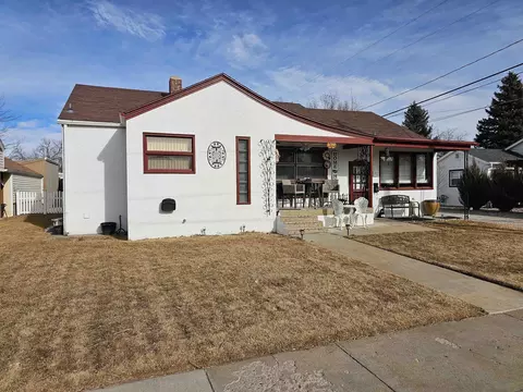 416 E 26th Ave, Torrington, WY 82240
