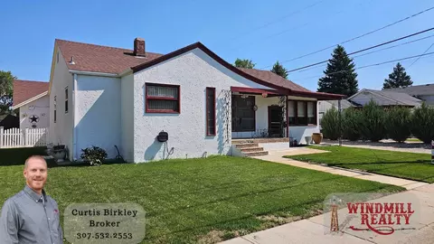 416 E 26th Ave, Torrington, WY 82240