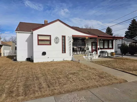 416 E 26th Ave, Torrington, WY 82240
