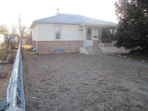 1909 E D St, Torrington, WY 82240