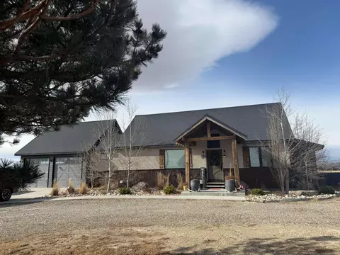 980 Grange Rd, Wheatland, WY 82201