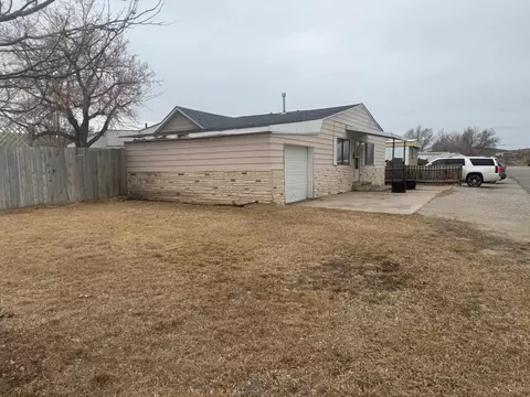 120 E Water St, Rawlins, WY 82301