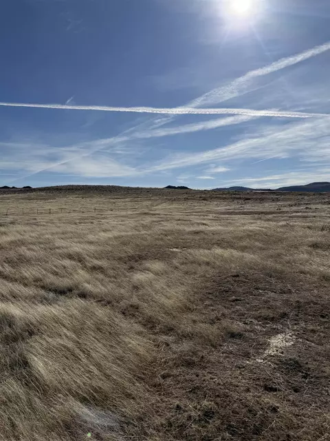 36 Shadow Mountain Rd, Glenrock, WY 82637