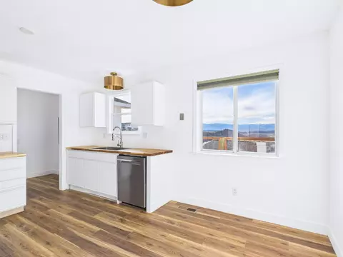 Kitchen - 20 Glory Ln, Lander, WY 82520 photo 2 of 2