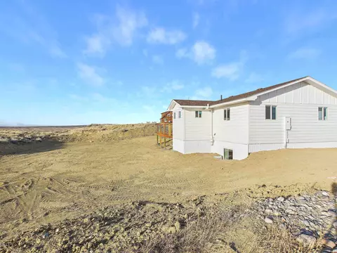 Exterior - 20 Glory Ln, Lander, WY 82520 photo 3 of 9