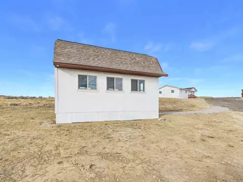 Exterior - 20 Glory Ln, Lander, WY 82520 photo 6 of 9
