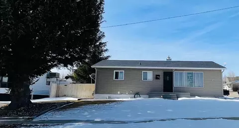 721 Ash Ave, Kemmerer, WY 83101