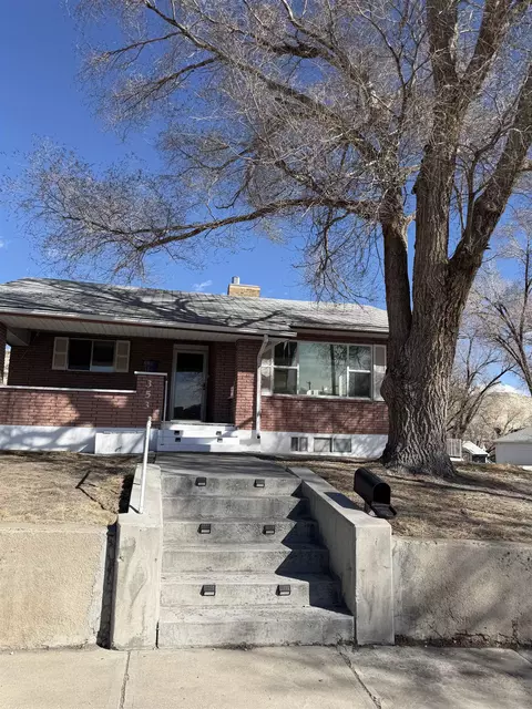353 Virginia Cir, Green River, WY 82935