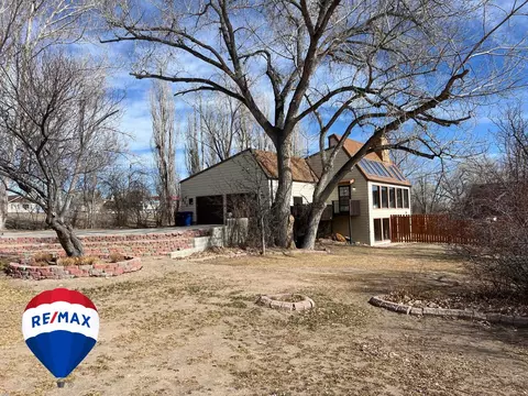 111 Big Bend Ave, Riverton, WY 82501
