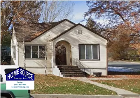 220 N 8th W, Riverton, WY 82501