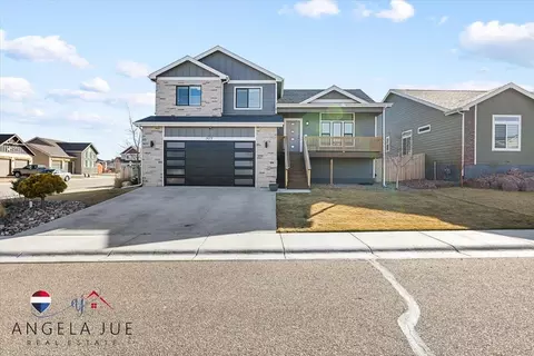 3673 Red Wolf Dr, Casper, WY 82604 photo 1