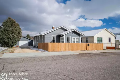 1405 S Jackson St, Casper, WY 82601 photo 1