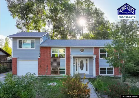 1009 Sherry Dr, Riverton, WY 82501