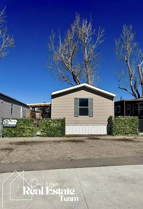 2112 E 1st Ln, Casper, WY 82609 photo 1