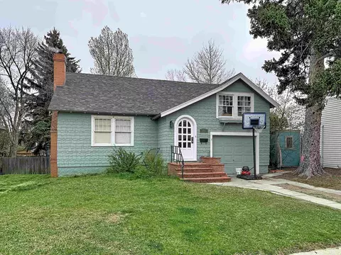 457 N Adams Ave, Buffalo, WY 82834
