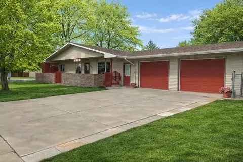 721 W 33rd St, Scottsbluff, NE 69361