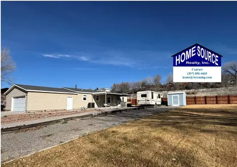 914 Hillside Ave, Riverton, WY 82501