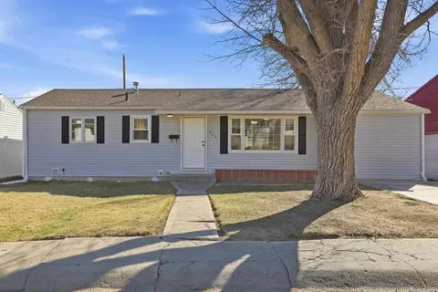 2231 S Mitchell St, Casper, WY 82601
