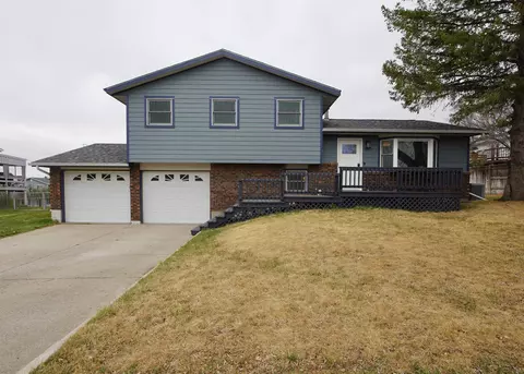 1014 Mesa Dr, Douglas, WY 82633