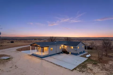 12603 Cow Hollow Rd, Evansville, WY 82636