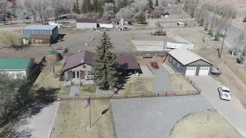 2 Fremont St, Dubois, WY 82513