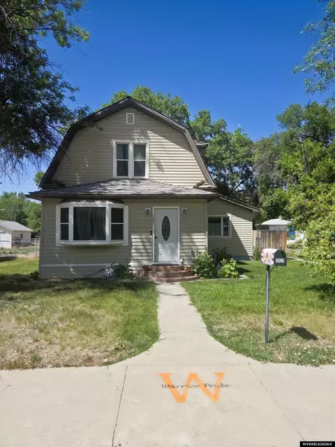 1021 Culbertson Ave, Worland, WY 82401