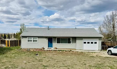 906 W Rochester Ave, Saratoga, WY 82331