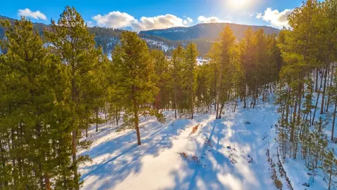7 Wilderness Trl, Newcastle, WY 82701
