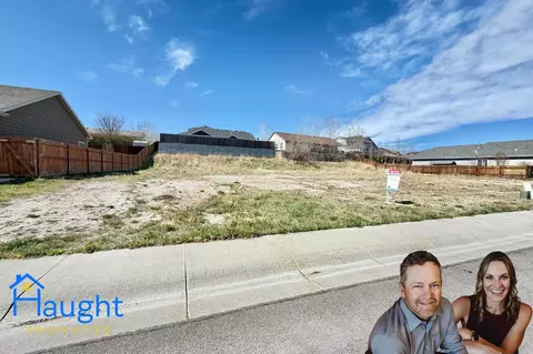 952 Eagle Dr, Douglas, WY 82633 photo 1