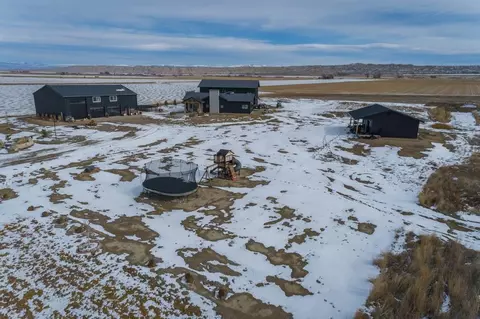 835 N Road 11, Worland, WY 82401