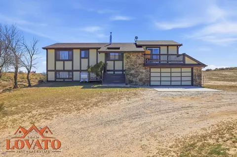 8635 Quartz Cir, Evansville, WY 82636
