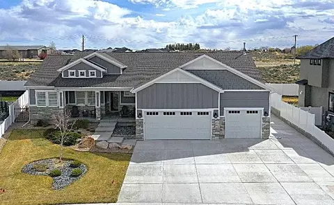 1225 Savage Blvd, Rock Springs, WY 82901
