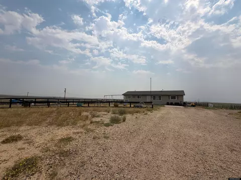 28 S Monkey Rd, Glenrock, WY 82637