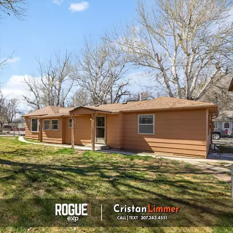 132 Benton Ave, Mills, WY 82644