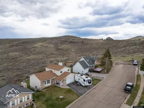 155 Spring Brook Dr, Evanston, WY 82930