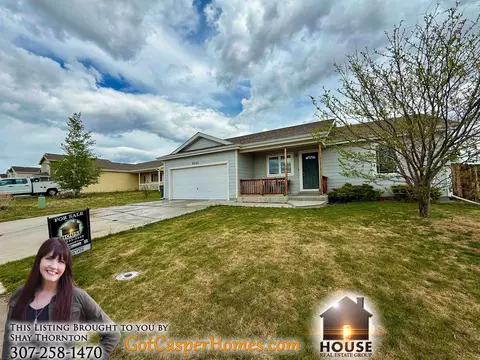 4941 Rimrock Dr, Bar Nunn, WY 82601