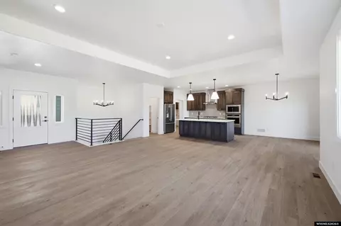 Living - 1072 Cornwall St, Casper, WY 82609 photo 2 of 5