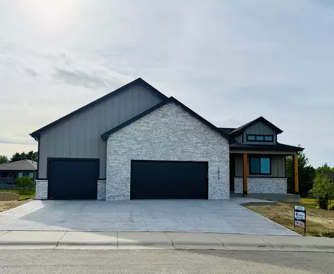 1072 Cornwall St, Casper, WY 82609