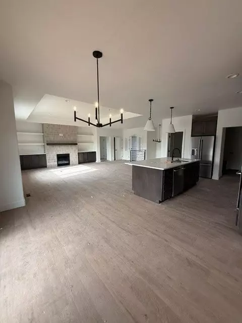 Living - 1072 Cornwall St, Casper, WY 82609 photo 3 of 3