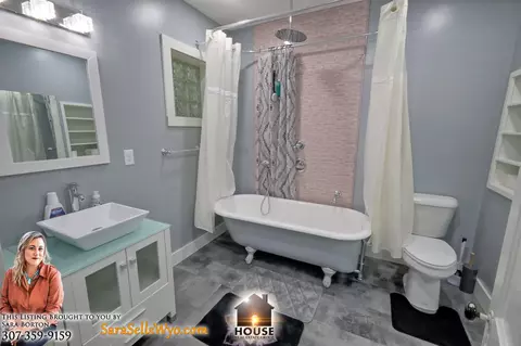 Bath - 336 Eugene St, Lander, WY 82520 photo 1 of 1