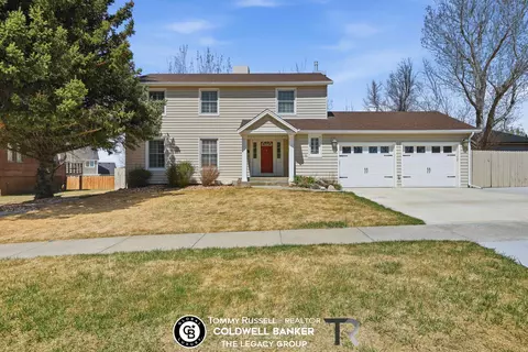 3920 Eagle Dr, Casper, WY 82604