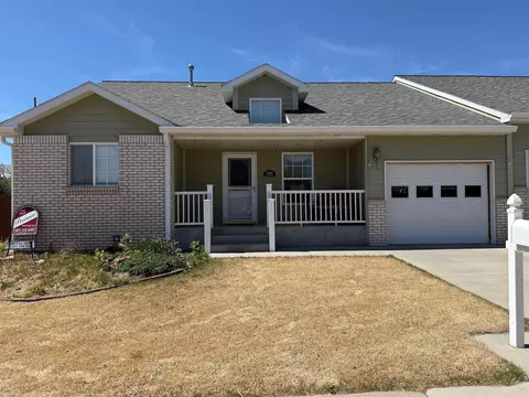 2902 W B St, Torrington, WY 82240