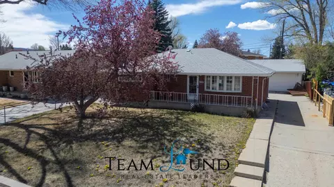 1054 Country Club Rd, Casper, WY 82609